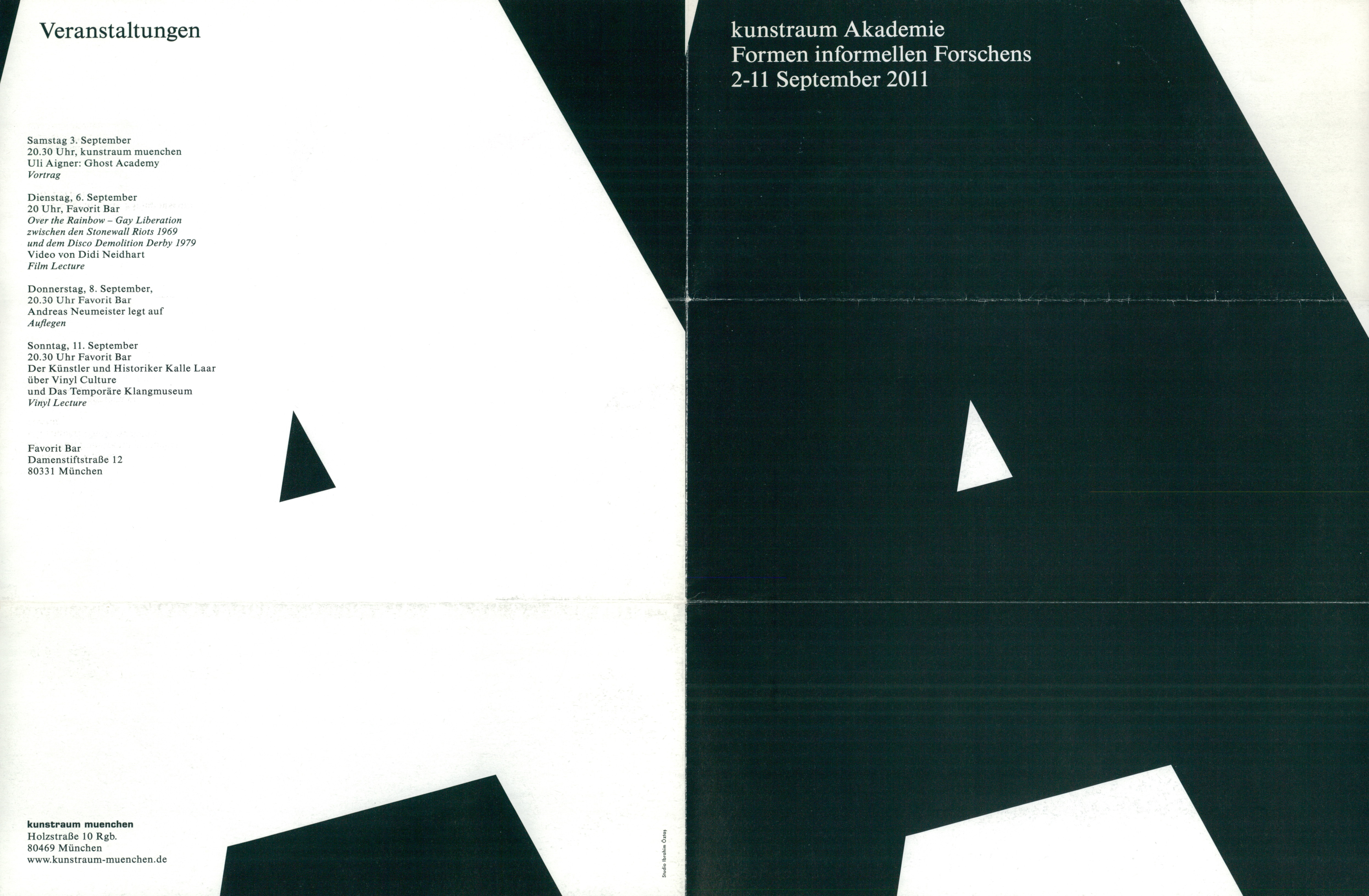 <p>Einladungskarte zur Ausstellung "Sommerakademie: Formen des informellen Forschens", Kunstraum München e.V., 2011, Drucksache, 28 x 42 cm</p>