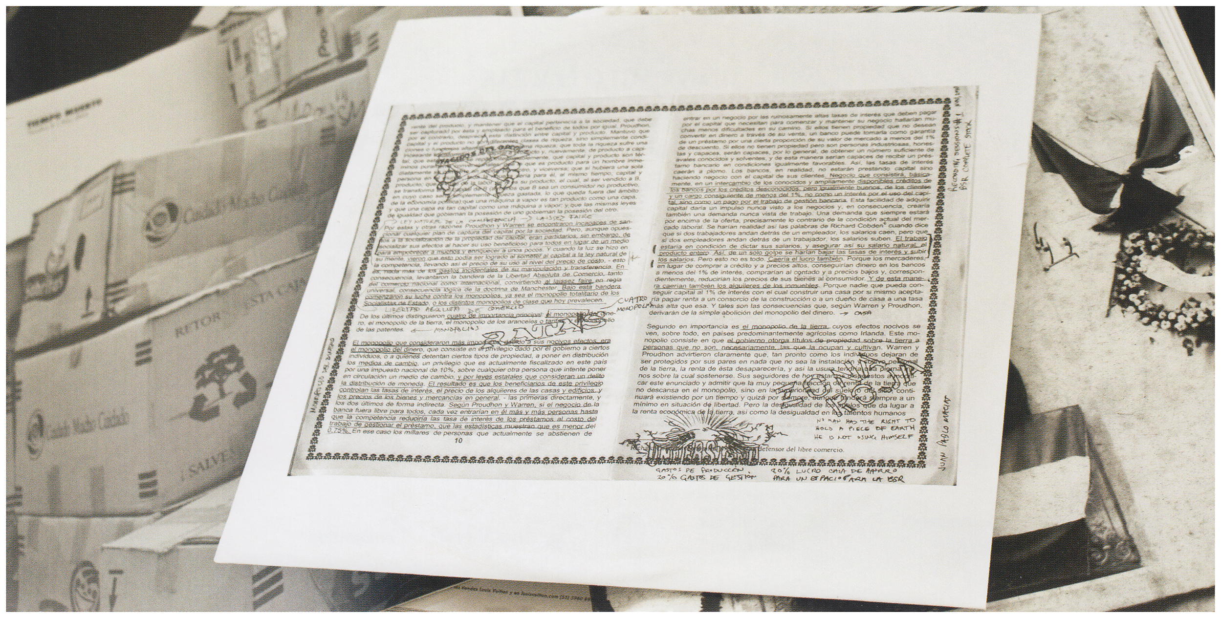 <p>Einladungskarte zur Ausstellung "Juan Pablo Macias. Tiempo Muerto", Kunstraum München e.V., 2012, Drucksache, 10.3 x 21 cm</p>
