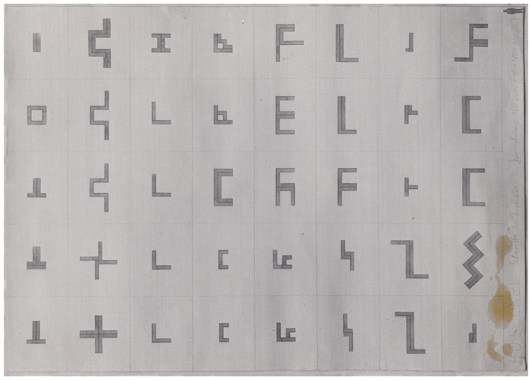 <p>Einladungskarte zur Ausstellung "Franz Erhard Walther. 40 Sockel", Kunstraum München e.V., 1982, Drucksache, 10.3 x 14.8 cm</p>