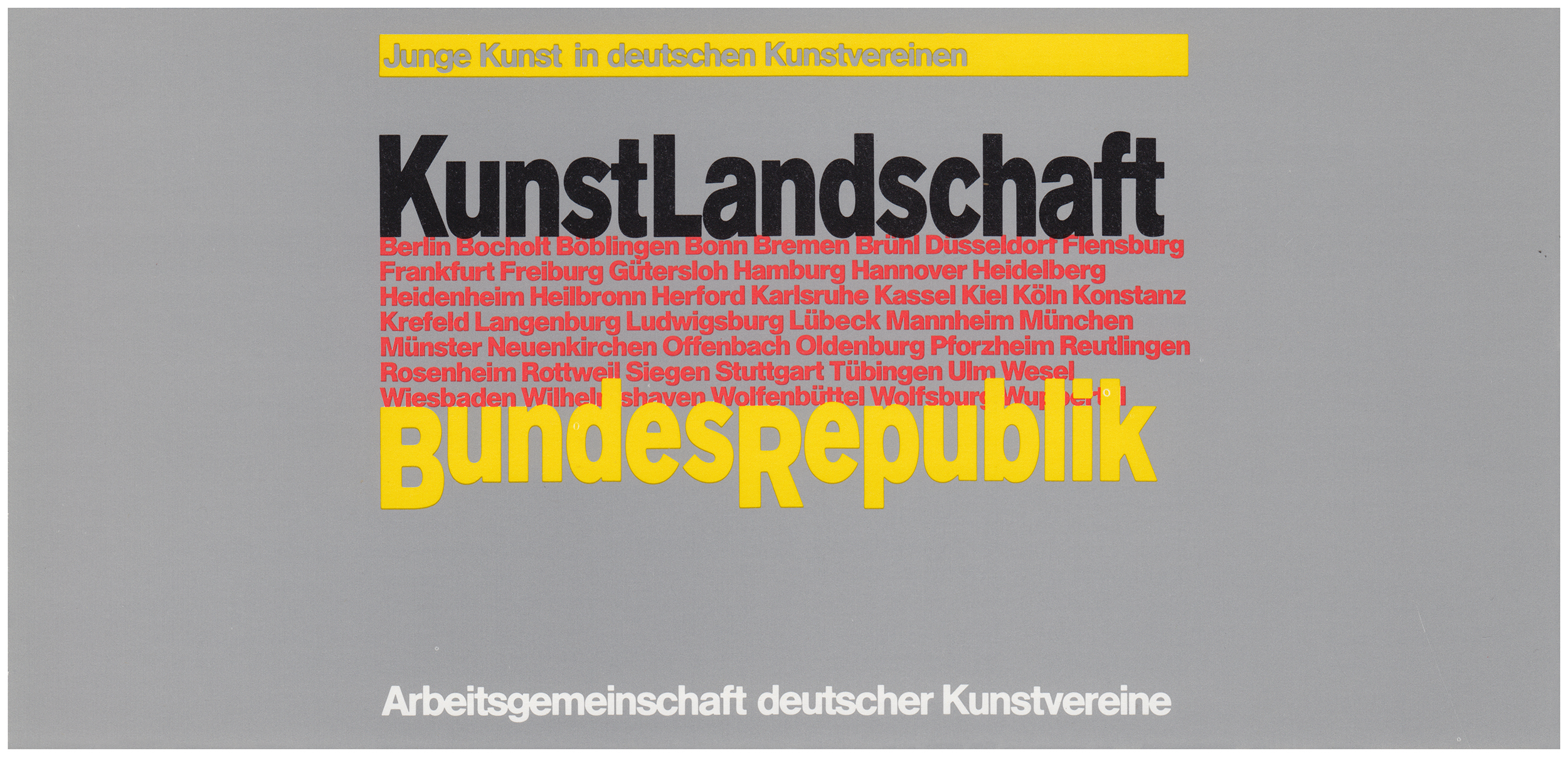 <p>Einladungskarte zur Ausstellung " Gerald Domenig / Martina Kügler. Kunstlandschaft Bundesrepublik, Kunstraum München e.V., 1984, Drucksache, 10 x 21 cm</p>
